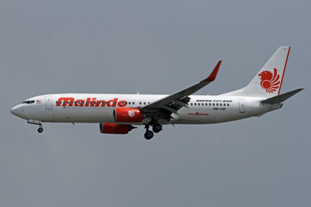 Boeing 737-800 (9M-LNP)