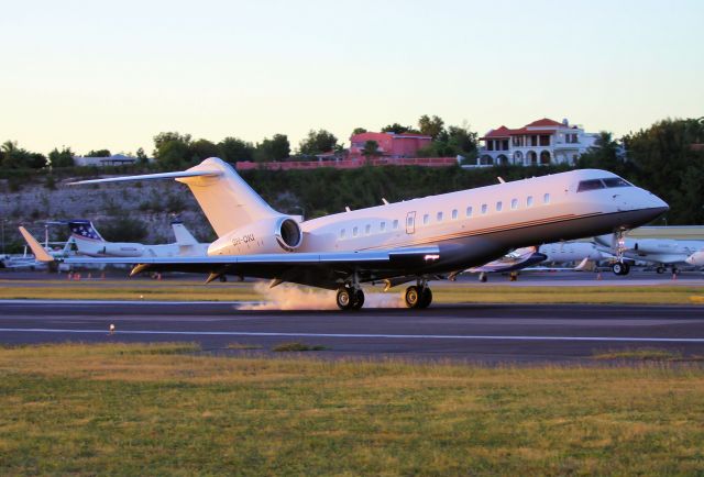 Bombardier Global Express (9H-OKI)