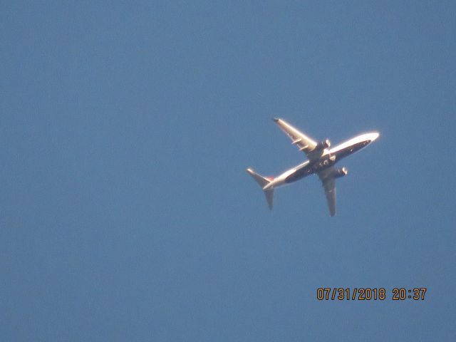 Boeing 737-800 (N377DA)