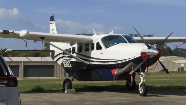 Cessna Caravan (N522EX) - Rumour has it this recently built and imported 208 EX will be used for parachute training with the RNZAF.