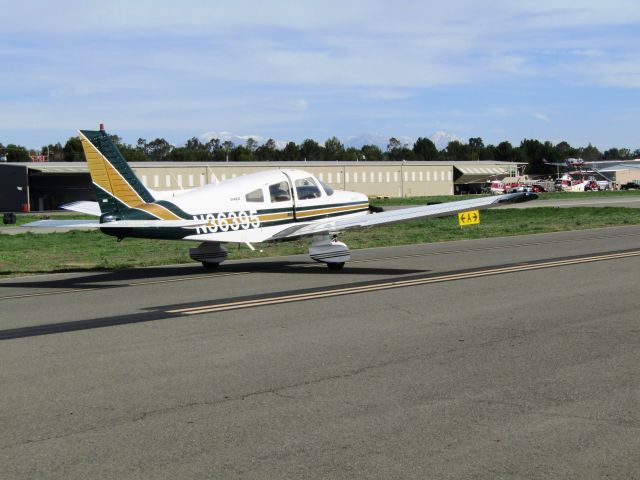 Piper Cherokee (N36395) - Taxiing to RWY 24