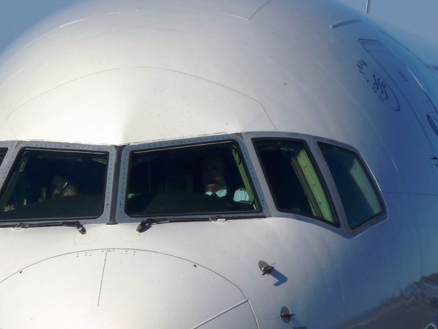 Boeing 757-200 (N501US) - Ready to taxi.