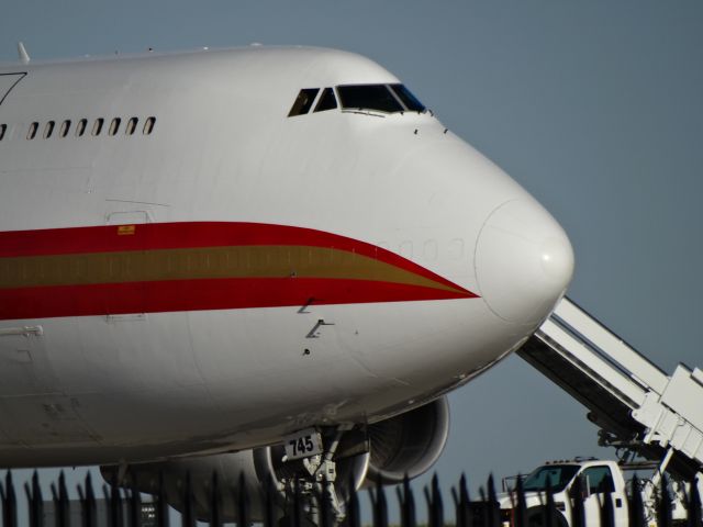 Boeing 747-400 (N745CK)