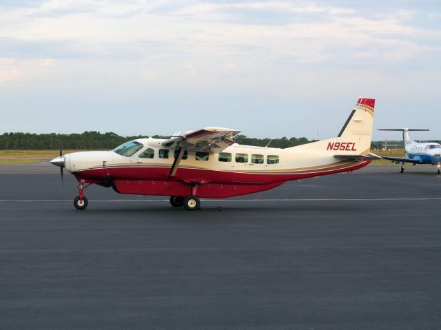 Cessna Caravan (N95EL) - Another busy Monday morning at 0600.