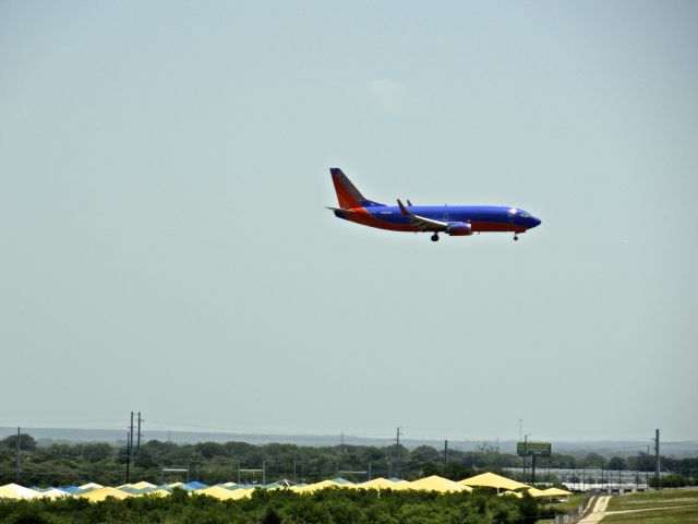 Boeing 737-700 (N303SW)