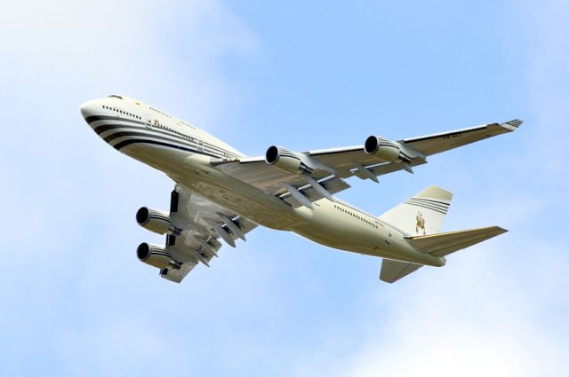 Boeing 747-400 (V8-ALI) - The Sultan of Brunei weekend flight training, on a B747!