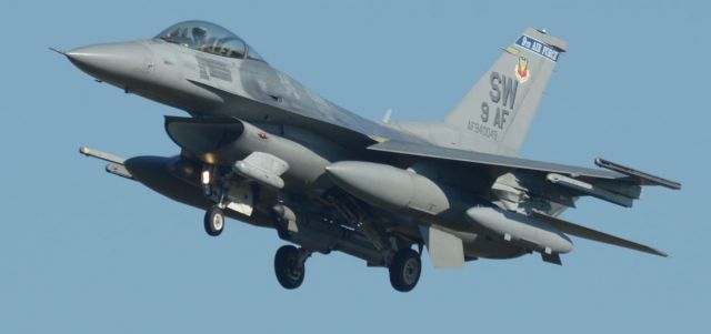 Lockheed F-16 Fighting Falcon (94-0049)