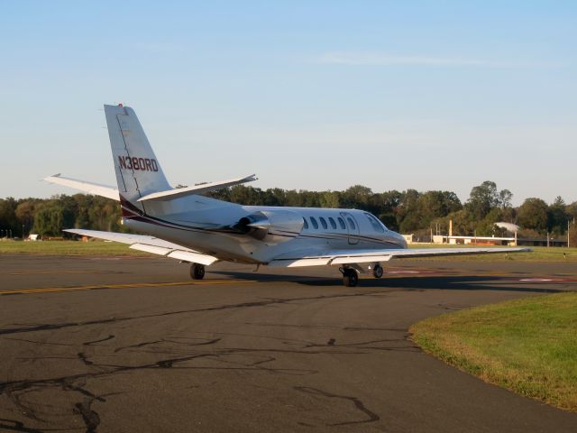 Cessna Citation V (N380RD) - Holding short of RW16 on a busy Friday afternoon.