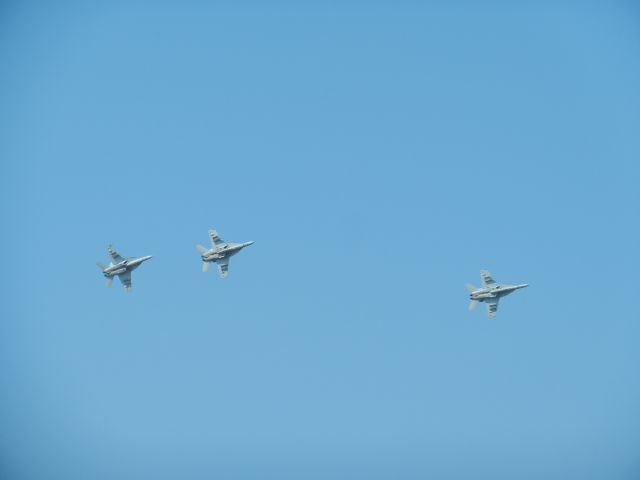 McDonnell Douglas FA-18 Hornet — - Three United States Navy F-18 Super Hornets Break Formation At N.A.S Oceana