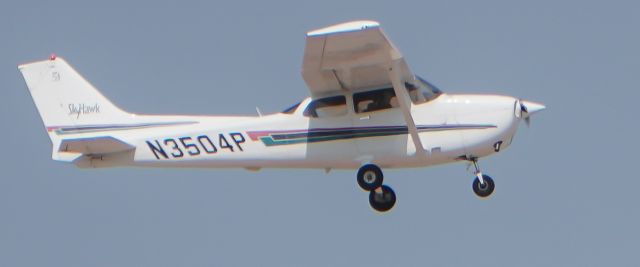 Cessna Skyhawk (N3504P) - Sierra Aviation