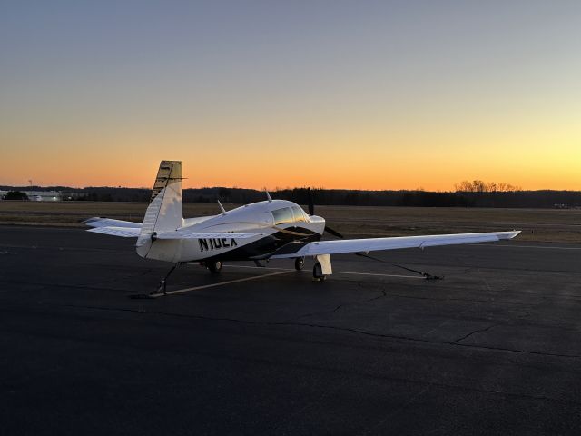 Mooney M-20 (N10EX)