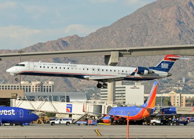 Canadair Regional Jet CRJ-900 (N939LR)