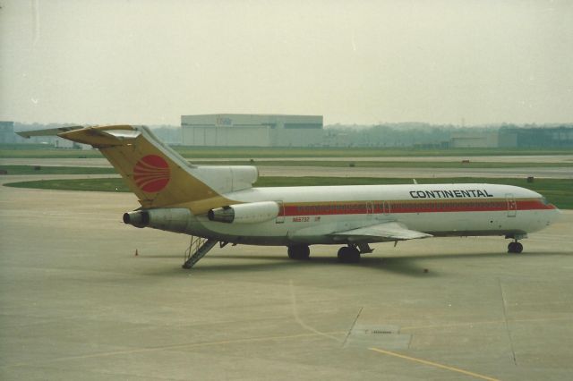 BOEING 727-200 (N66732)