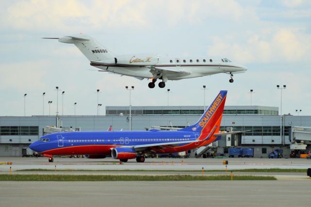 Boeing 737-800 — - Chicago Midway July 2014.