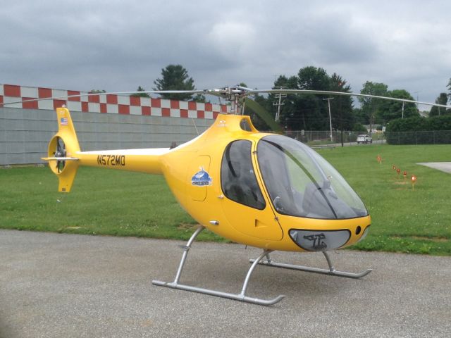 Robinson R-44 (N572MD)