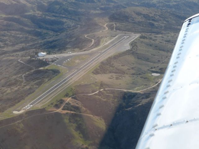 Piper Cherokee (N63BA) - Right Base - Runway 22 - Catalina Island - Airport in the Sky