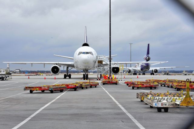 McDonnell Douglas DC-10 (N319FE) - The last two FedEx DC/MD-10'S at IND. N319FE & N313FE