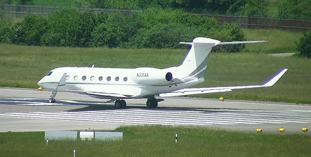 Gulfstream Aerospace Gulfstream G650 (N331AB) - N331AB23052022ZRH.jpg