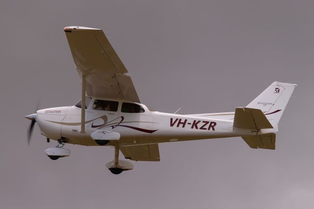 Cessna Skyhawk (VH-KZR)