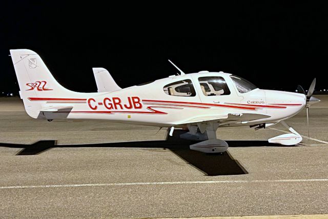 Cirrus SR-22 (C-GRJB)