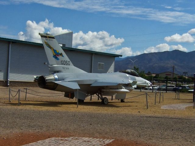 AFR78050 — - F-16C Fighting Falcon formerly flown by the 150th Fighter Wing, dubbed the "tacos". Taken at the National Nuclear Museum