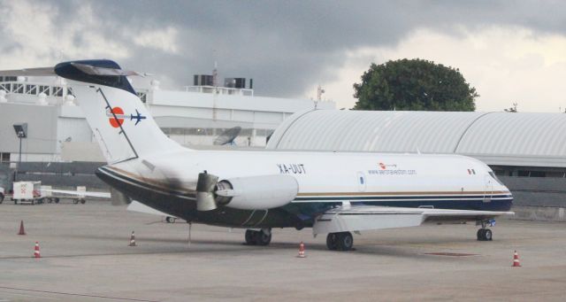 McDonnell Douglas DC-9-30 (XA-UUT)