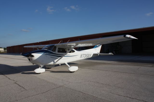 Cessna Skylane (N735BV)