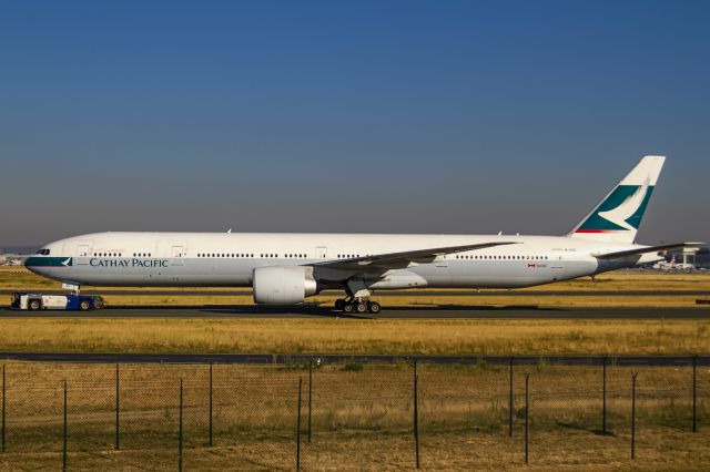 BOEING 777-300 (B-KQI)