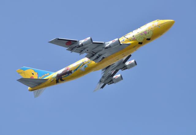 Boeing 747-400 (JA8957) - 2010/5/15