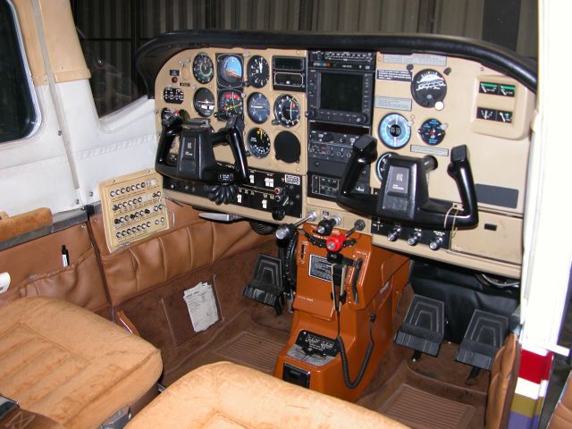 Cessna Centurion (N761LV)