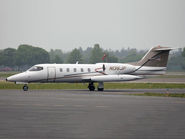 Learjet 35 (N136JP) - Powerful and fast aircraft.