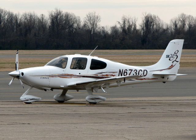 Cirrus SR-22 (N673CD) - At Downtown Shreveport.