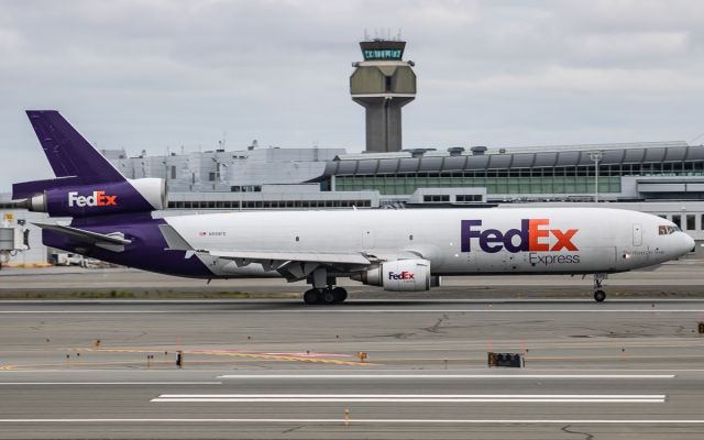 Boeing MD-11 (N599FE)