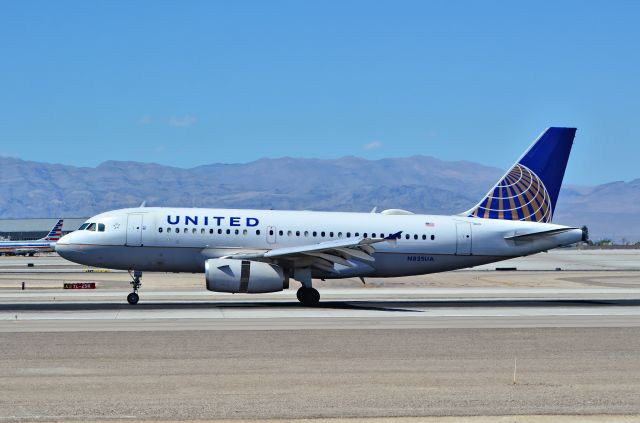 Airbus A319 (N825UA) - N825UA  1999 Airbus A319-131 C/N 0980 - Las Vegas - McCarran International Airport (LAS / KLAS)br /USA - Nevada, June 27, 2014br /Photo: Tomás Del Coro