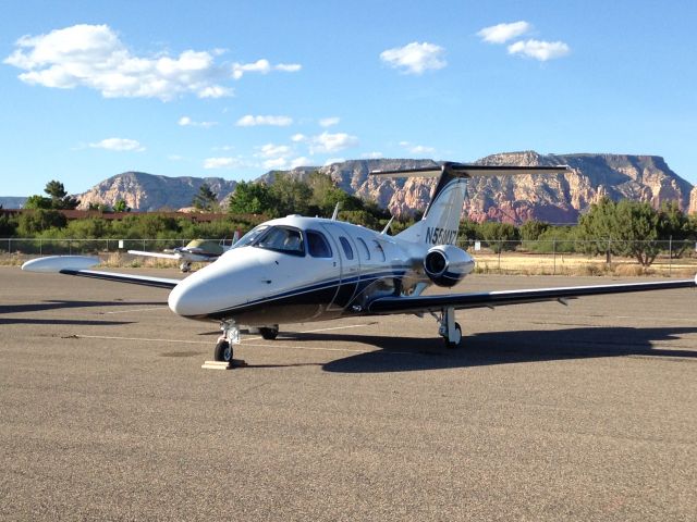 Eclipse 500 (N550UZ)