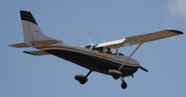 Cessna Skyhawk (N9792V)