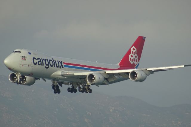 BOEING 747-8 (LX-VCF)