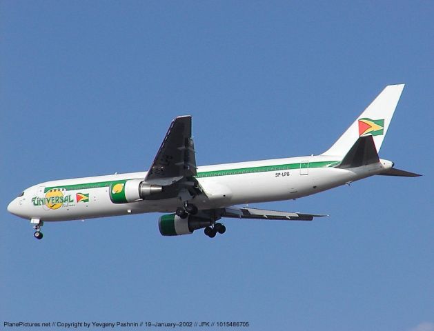 BOEING 767-300 (SP-LPB)