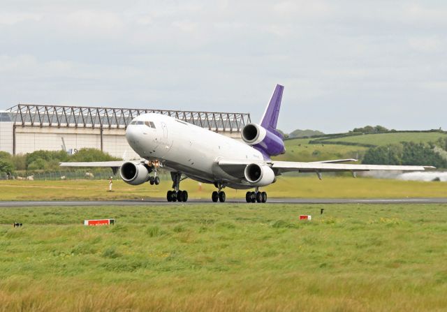 McDonnell Douglas DC-10 (N330AU)