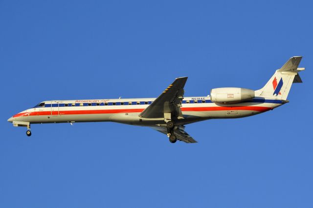 Embraer ERJ-145 (N618AE)