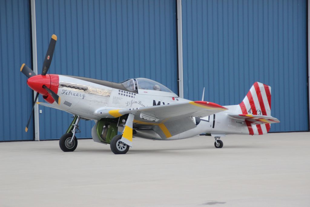 NL351MX — - Outside of B.Coleman Aviation F.B.O.s ramp just had landed at Gary Regional Airport.