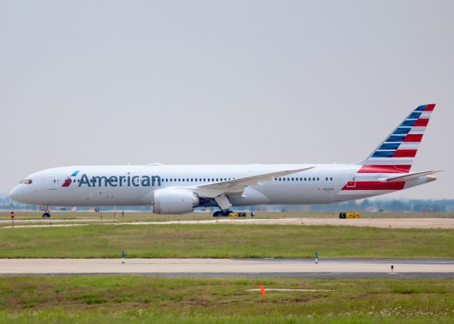 Boeing 787-9 Dreamliner (N826AN) - At DFW. 2017 Boeing 787-9 Dreamliner