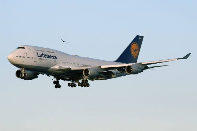 Boeing 747-200 (D-ABVU)