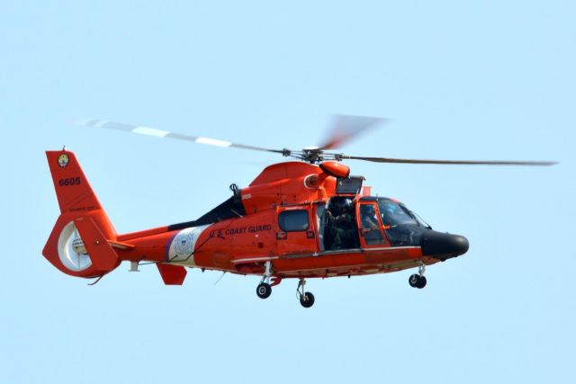 VOUGHT SA-366 Panther 800 (N6605) - Coast guard MH-65 dolphin from Atlantic City performing a SAR demo at the 2022 Andrew’s AFB Air show 