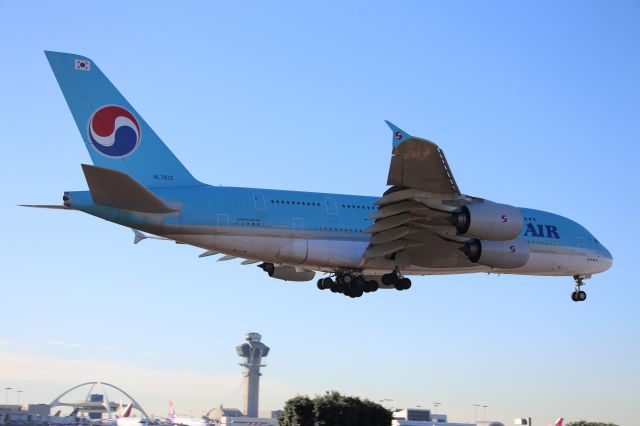 Airbus A380-800 (HL7613)