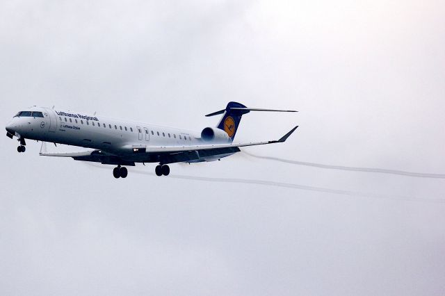 Canadair Regional Jet CRJ-900 (D-ACKE)