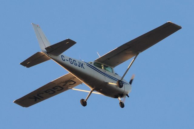 Cessna Skyhawk (C-GGJK) - C-GGJK Cessna Skyhawk 172M Altitude 1054 Mètres. Vitesse 150 km/H. Survolant la ville de Lavaltrie QC. Le 15-11-2024 à 15.38.