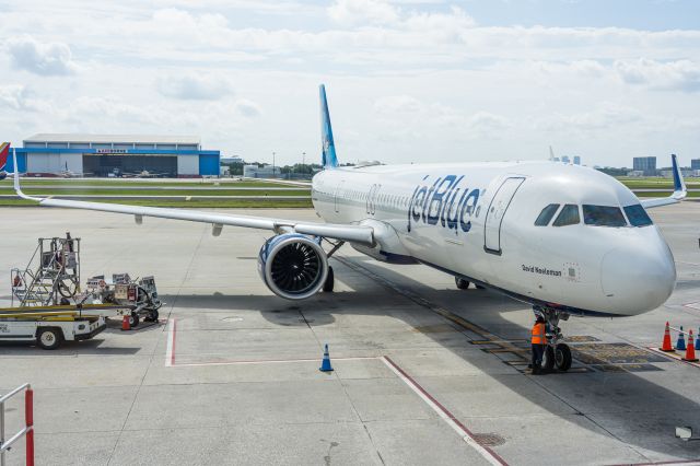 Airbus A321neo (N2002J)