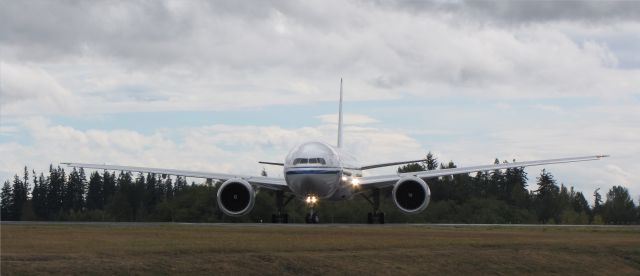 BOEING 777-300 (B-2043) - Watch some full livery herebr /a rel=nofollow href=http://www.youtube.com/user/OwnsGermanyhttp://www.youtube.com/user/OwnsGermany/a