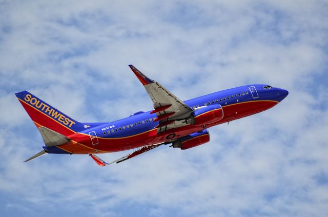 Boeing 737-700 (N937WN) - N937WN Southwest Airlines Boeing 737-7H4 C/N 36644br /br /McCarran International Airport (KLAS)br /Las Vegas, Nevadabr /TDelCorobr /July 12, 2013